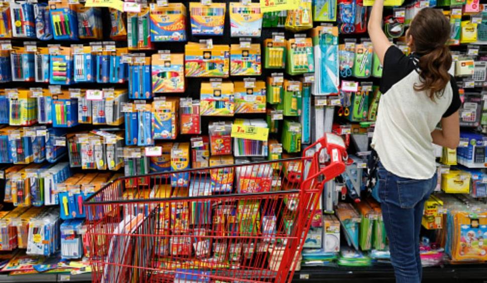 Vouchere sociale de 500 de lei pentru sute de mii de elevi. Care sunt condiţiile pentru a primi banii 788399