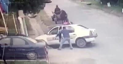 Un primar din Vaslui îi cere disperat lui Lucian Bode înlocuirea șefului de post din comună: "Conduce mașina Poliției îmbrăcat în bermude" 788467