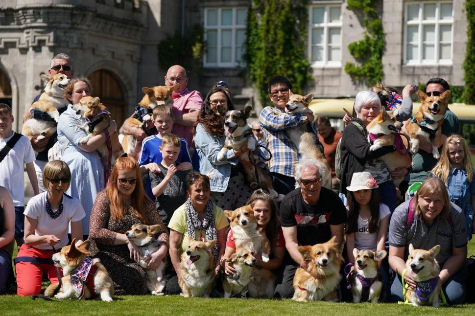 Balmoral, reședința din Scoția unde membrii familiei regale din Marea Britanie redevin "oameni normali" 788744