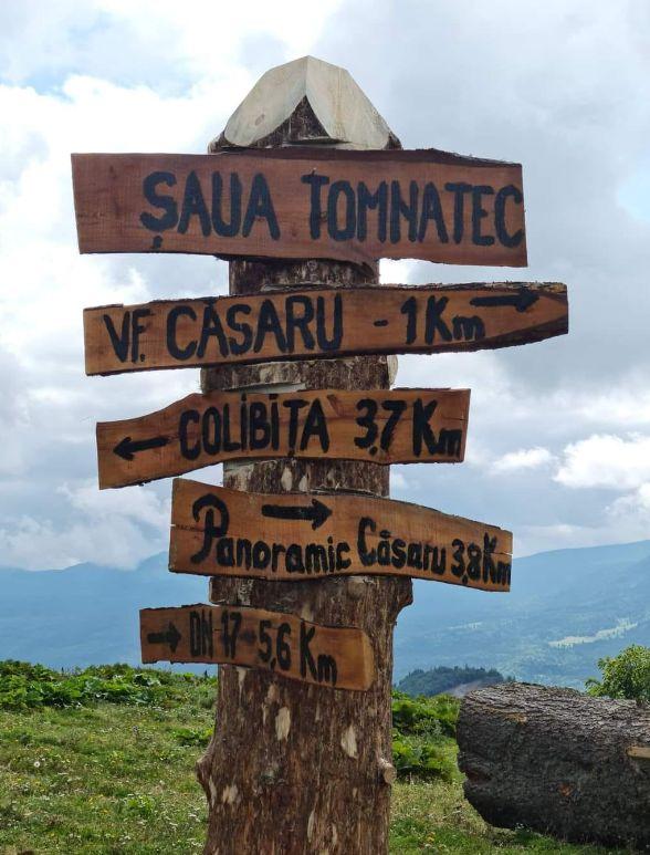 Drumul spre Muntele Căsaru, cel mai nou traseu turistic din zona Tihuța-Colibița. Cum arată punctul de odihnă de la 1.200 de m altitudine 789212