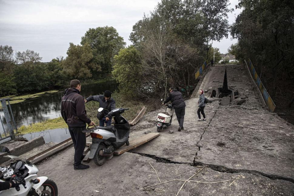 Secretul succesului repurtat de armata ucraineană la Harkov, dezvăluit de un oficial de-al rușilor | Cum arată zonele eliberate de sub ocupația Moscovei 789117