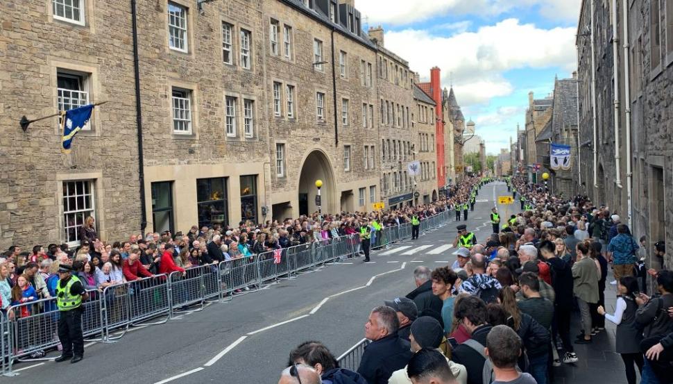 Sicriul Reginei Elisabeta a II-a era deja pregătit de acum 30 de ani. De ce este dublat de plumb 789238