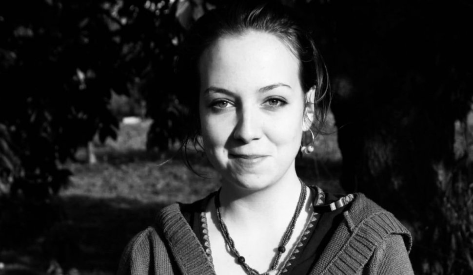 Ea este tânăra româncă, aflată în vacanţă în Italia, ucisă şi abandonată pe marginea unui drum