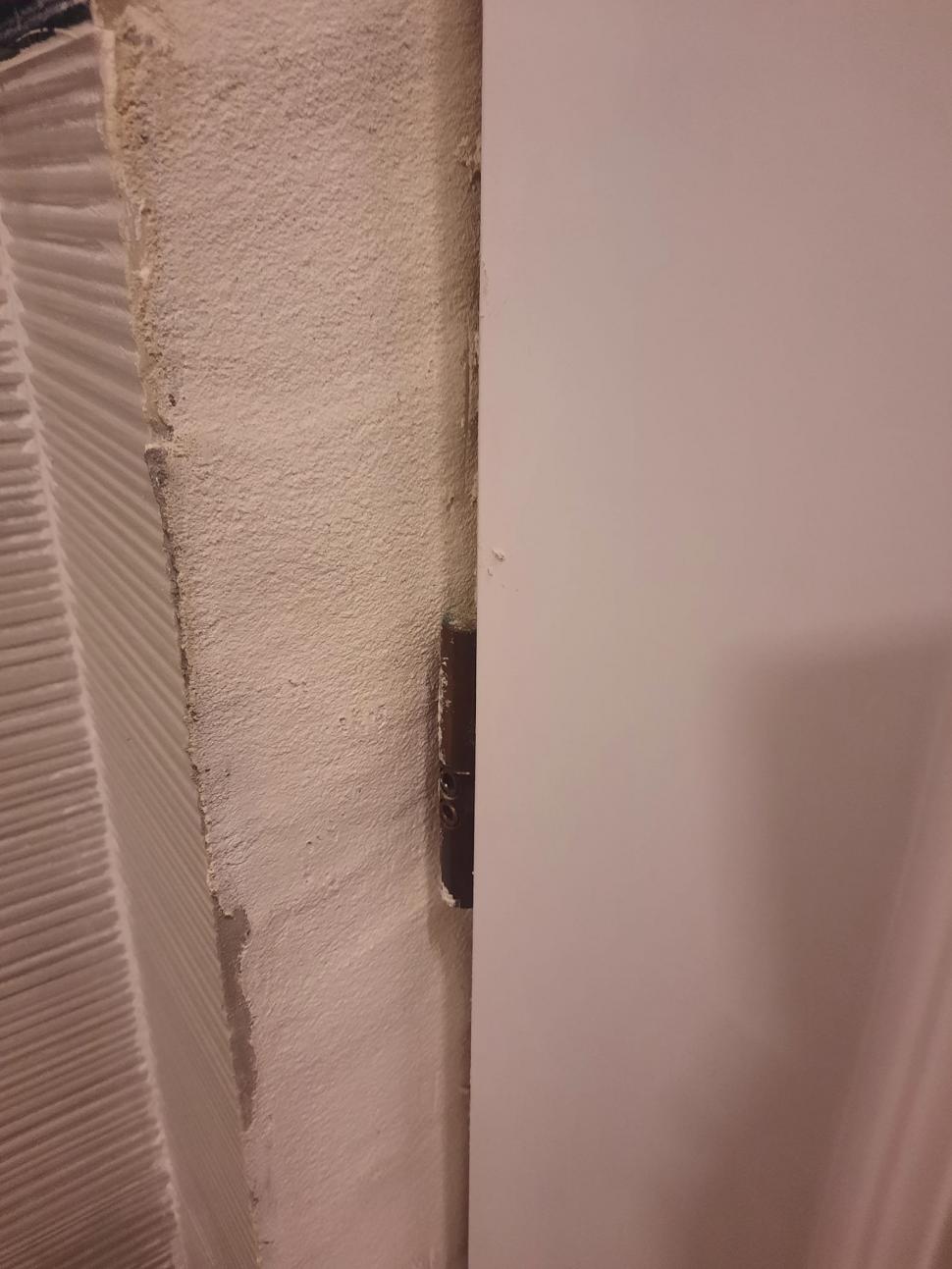 Țeapa uriașă luată de o turistă la un hotel de 3 stele din Eforie Sud: ”Mirosea îngrozitor! Apa curgea pur și simplu din baie în cameră” 789713