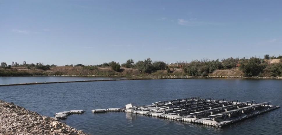 Premieră în România: Primul parc fotovoltaic plutitor din sud-estul Europei a fost instalat în portul Constanța  790016