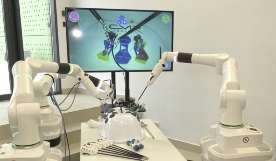 Premieră în România: Robot chirurgical de ultimă generație, folosit în peste 100 de țări, testat la Spitalul Județean Oradea