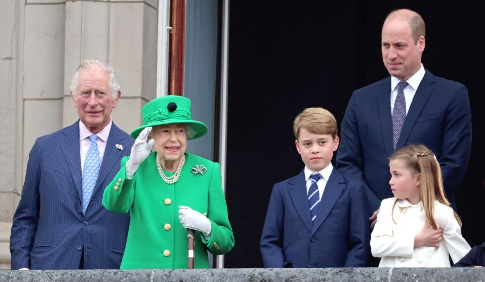 Micii prinți, George și sora sa Charlotte, vor participa la înmormântarea Reginei Elisabeta a II-a