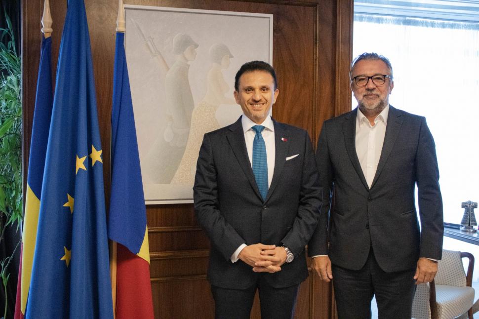 Cooperare în sfera culturală între România şi Qatar  790624