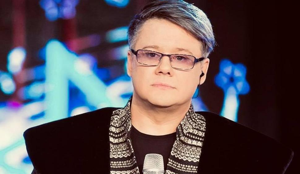 Recunoşti copilul din imagine? Astăzi este un mare artist, îndrăgit de milioane de fani | "Şi acum sunt copil" 790556