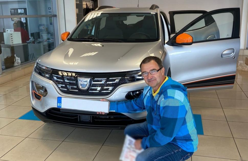Un șofer român dezvăluie cât îl costă curentul pentru mașina sa electrică Dacia Spring