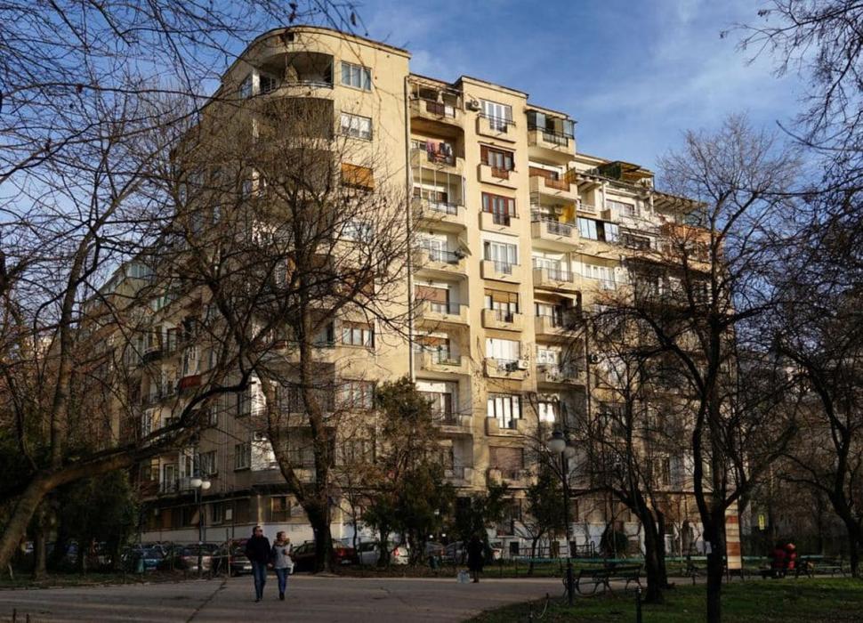 Nicuşor Dan anunţă că 19 clădiri cu risc seismic din București vor fi consolidate 790757
