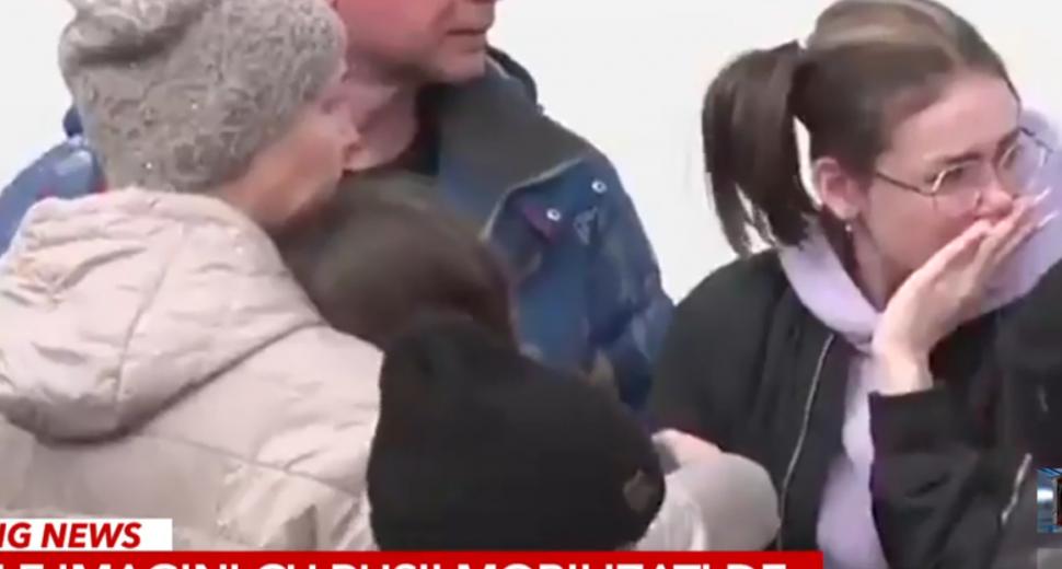 Primele imagini cu ruşii mobilizaţi de Putin la război. Soţiile şi copiii plâng 790997