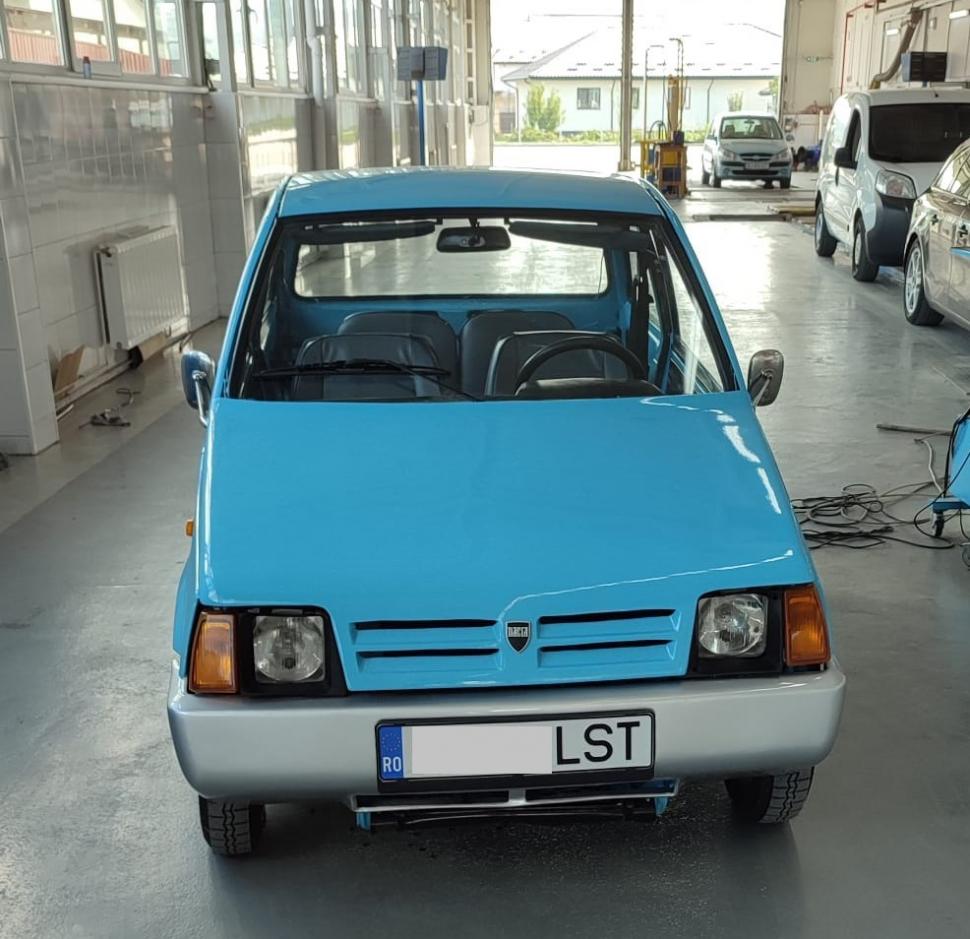 Inginerii RAR Vaslui au verificat "Fiara de plastic", Dacia fabricată în 1989 cu motor de 20 de cai-putere 790900