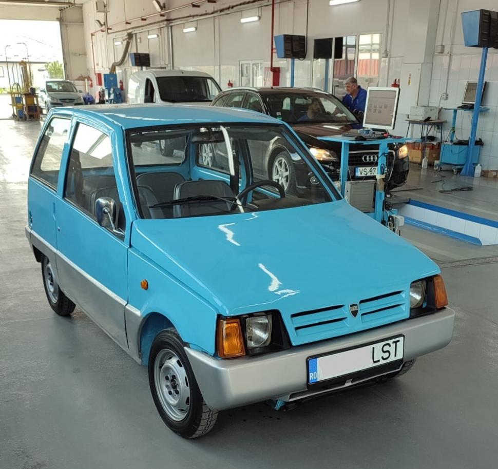Inginerii RAR Vaslui au verificat "Fiara de plastic", Dacia fabricată în 1989 cu motor de 20 de cai-putere 790902