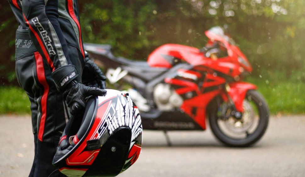 3 accesorii esențiale pentru motocicliști. Cum să conduci în siguranță?