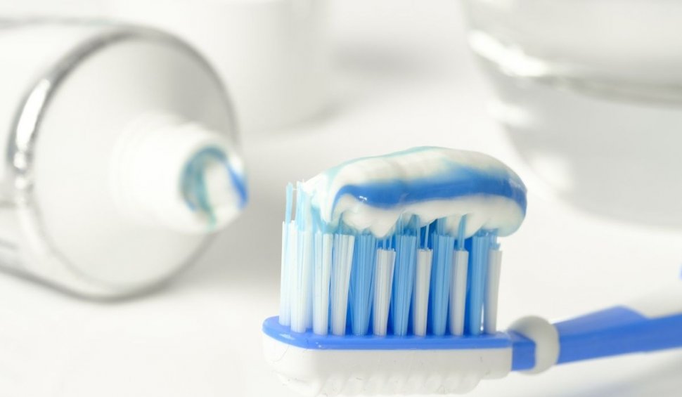 Sfaturi pentru sănătatea orală – Cum îți poți albi dinții?