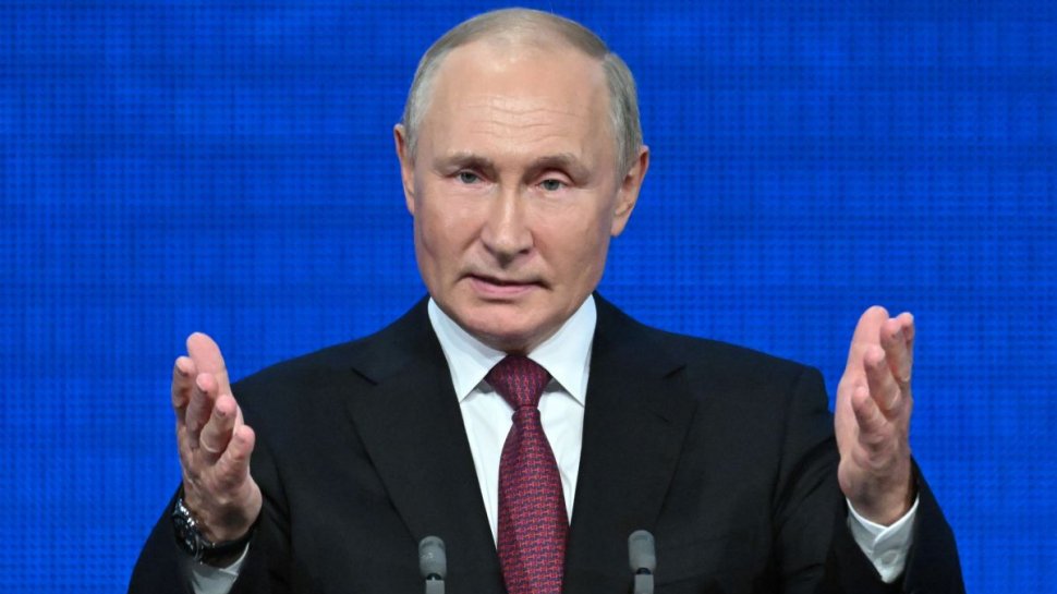 Vladimir Putin și-a mărit salariul. Câți bani încasează liderul de la Kremlin