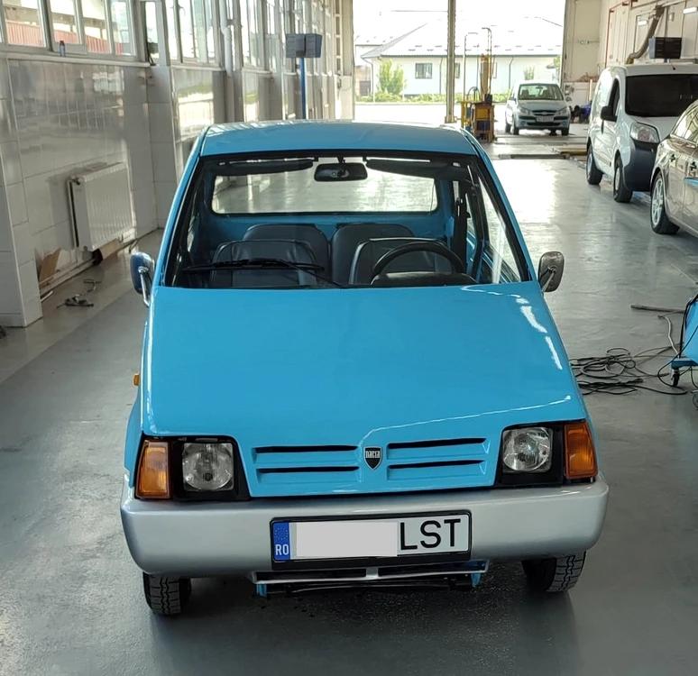  "Fiara de plastic!" | Cei de la RAR Vaslui şi-au făcut cruce când au văzut ce maşină a fost adusă pentru omologare 791419