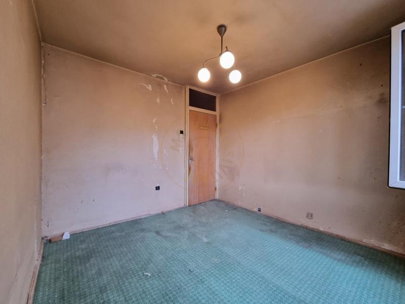 Festival de glume despre un apartament scos la vânzare în Bucureşti: "Fiecare cameră are altă boală" 791415