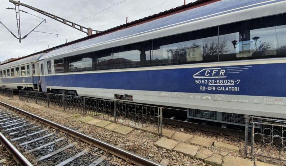 Femeie din Iaşi, surprinsă de tren şi ucisă | E blocaj pe calea ferată