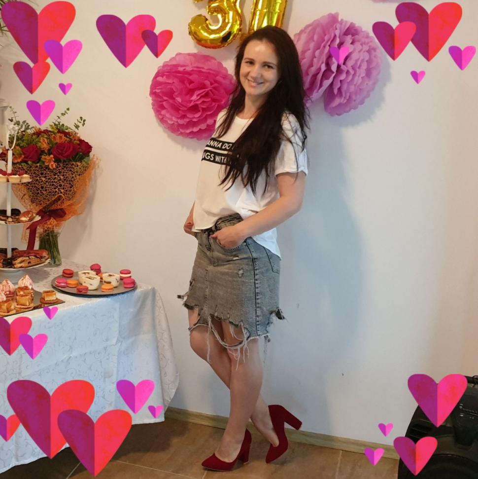 Ea este Cami, mama care și-a pus capat zilelor imediat ce și-a găsit fiul înecat în piscina din curtea casei 792071