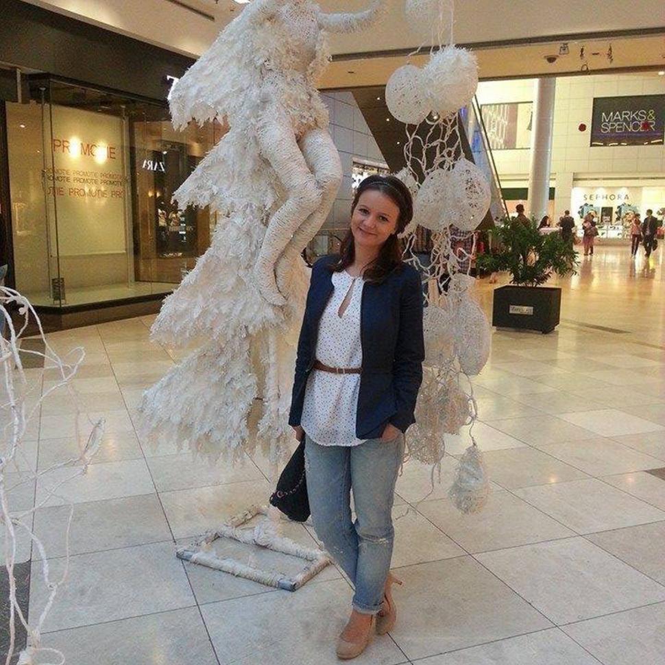 Ea este Cami, mama care și-a pus capat zilelor imediat ce și-a găsit fiul înecat în piscina din curtea casei 792077