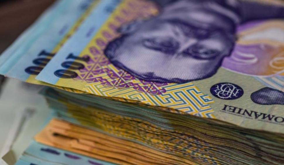 Bani în plus pentru români la salariu. De când vom primi 500 de lei lunar | "Fiecare angajat din Europa trebuie să-şi poată plăti facturile" 792515