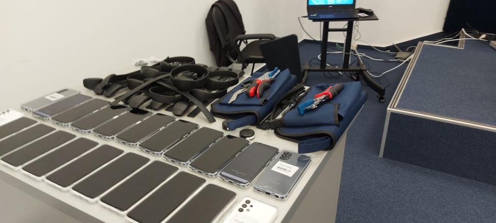 Sistemul de monitorizare cu brăţări electronice al Poliţiei Române a devenit operaţional în Bucureşti şi alte trei judeţe 792491