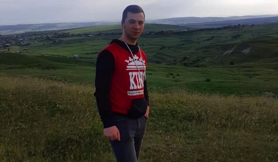 El este Andrei, militarul de 22 de ani care s-a omorât într-o unitate militară din Focşani 792563