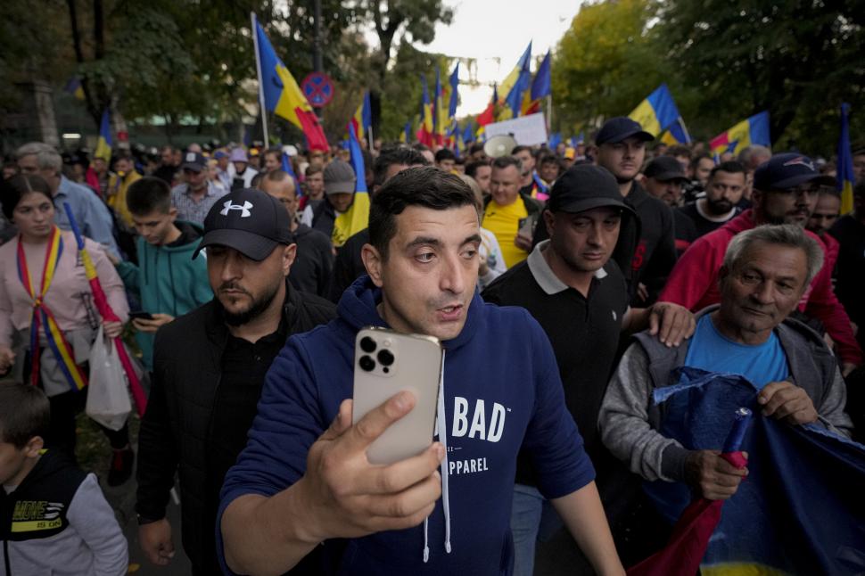 Două dosare penale şi amendă de 32.000 de lei după protestul AUR din Bucureşti 792800