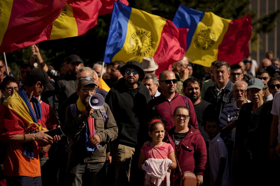 Două dosare penale şi amendă de 32.000 de lei după protestul AUR din Bucureşti 792803