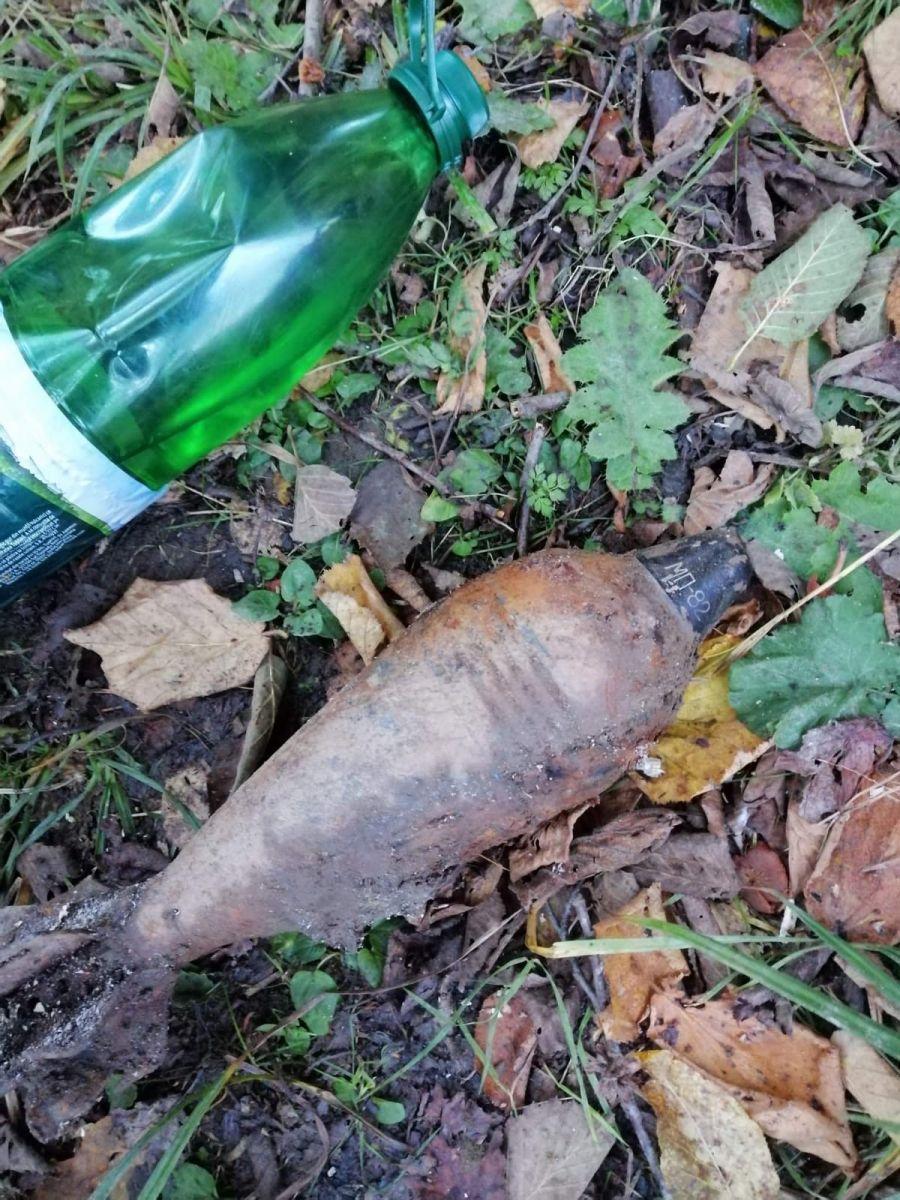 Descoperirea făcută de un bărbat cu un detector de metale în Harghita. Pirotehniştii au fost chemaţi de urgenţă 792815