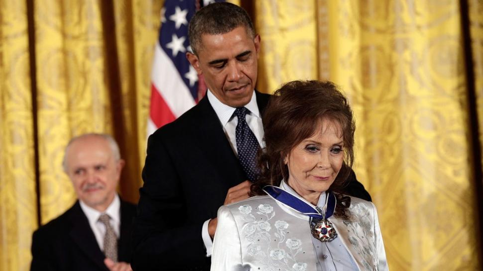 Loretta Lynn, legenda muzicii country, a murit la vârsta de 90 de ani 792992