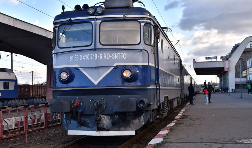 Trenul București - Galați, blocat în Buzău, din cauza unui accident mortal