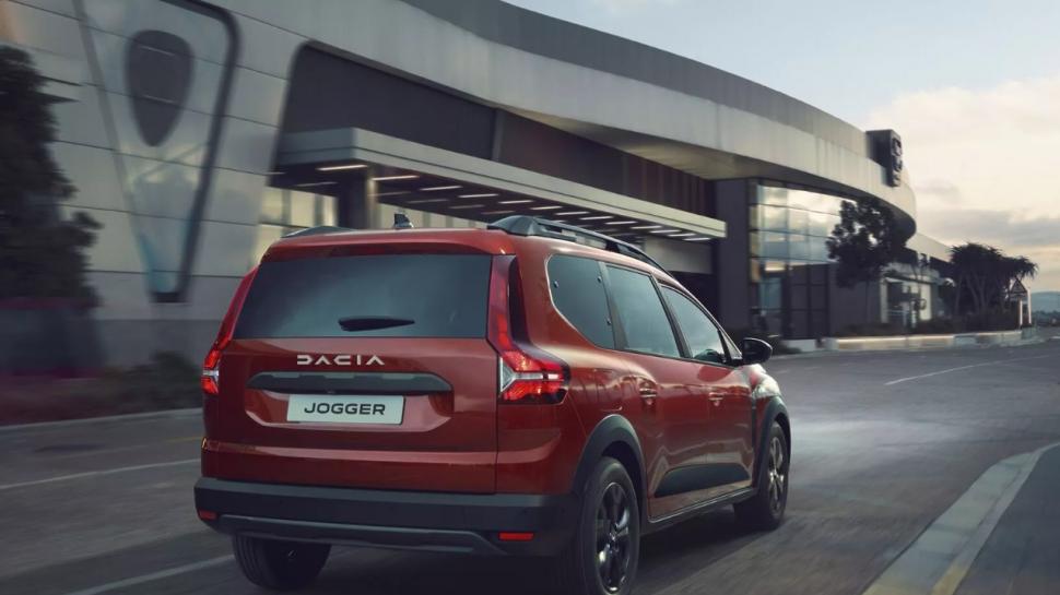 Industria auto din România trece la nivelul următor! Dacia lansează pimul model hybrid  793630