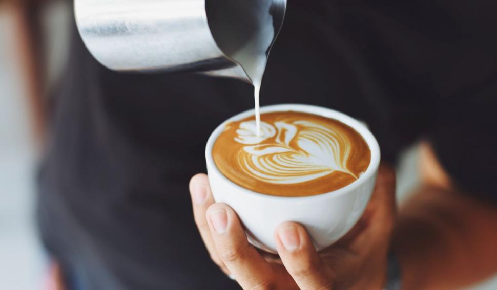 Licoarea care te ajută să trăieşti mai mult şi îţi ţine inima sănătoasă. Se beau 3 ceşti pe zi | Studiu făcut pe 500.000 de oameni 793741