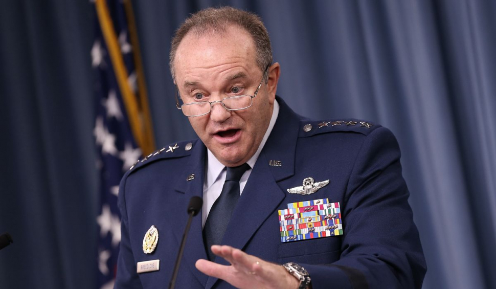 Fostul comandant suprem al NATO în Europa: ”Amenințarea nucleară este pe masă acum”