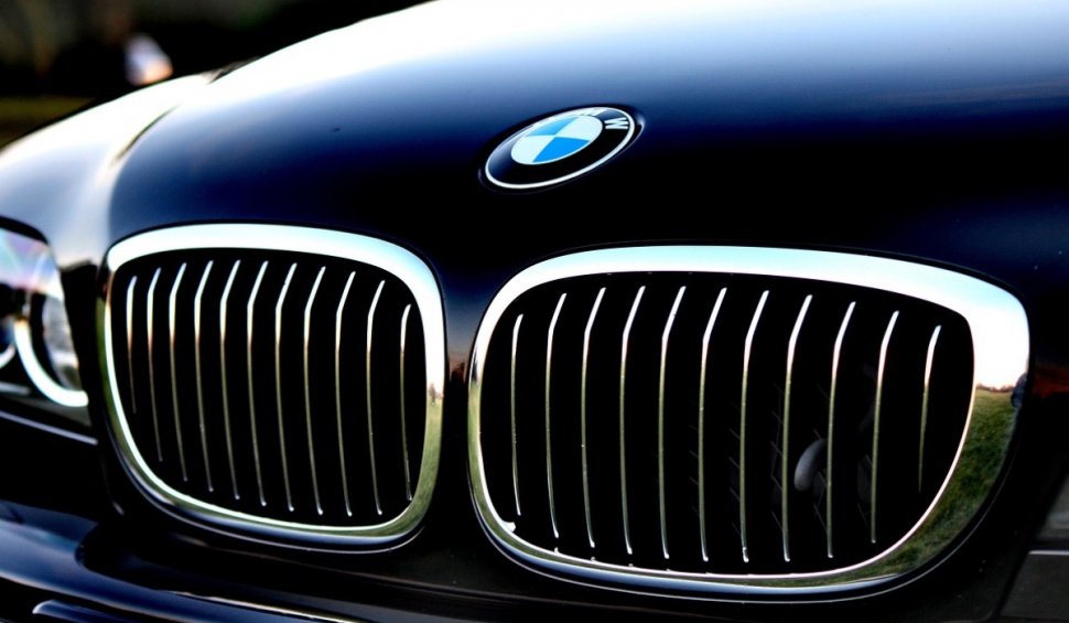 Automobile Bavaria, reacție în scandalul BMW-urilor noi pentru Poliția Română: "Autospecialele ofertate IGPR nu reprezintă mașini de lux"