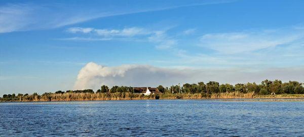 Avertisment ISU Tulcea: Fumul de la un incendiu din Ucraina se îndreapta spre România | "Nu se mai poate respira"   794451