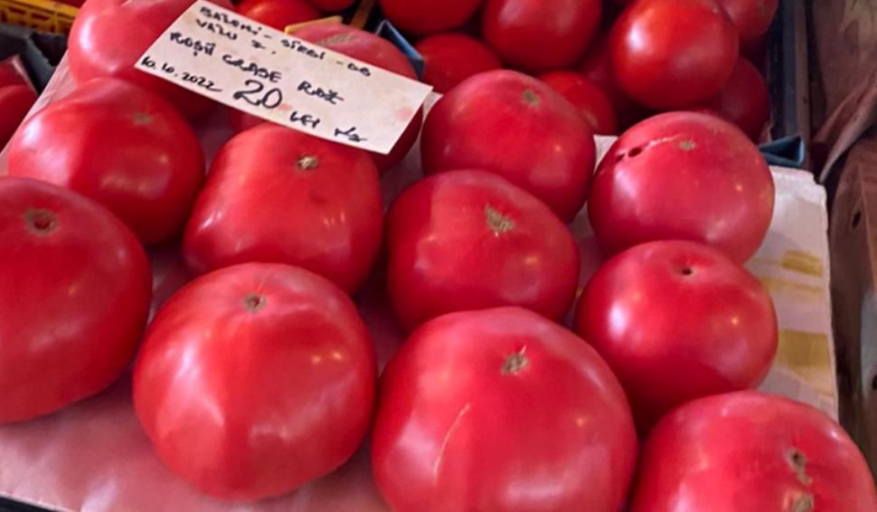 Cât a ajuns să coste un kilogram de roşii în piaţa Mihalache din Bucureşti. E mai scump decât carnea 794323
