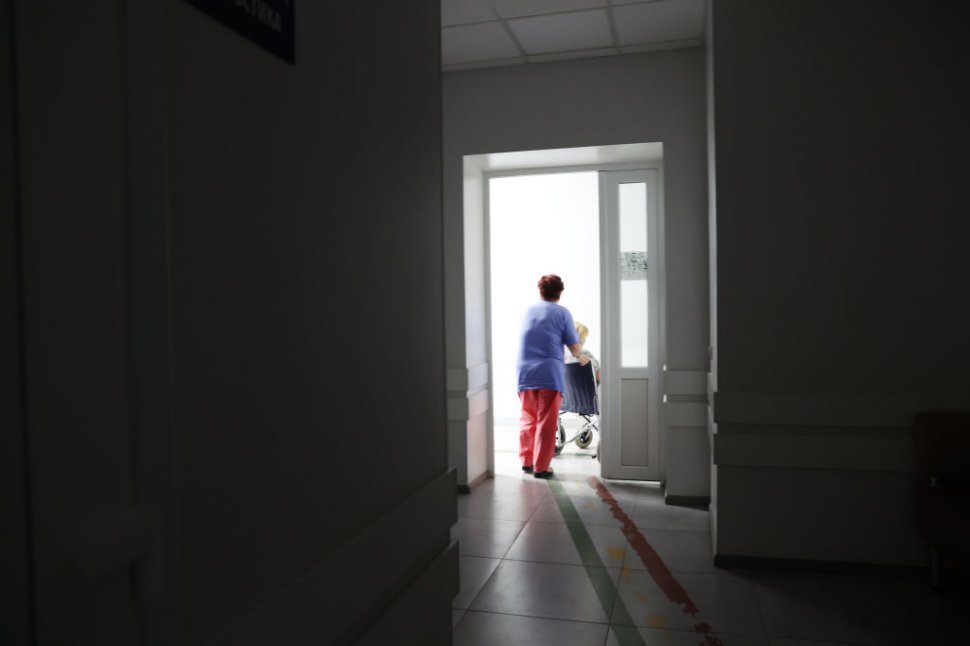 O infirmieră a murit în sala de operații, la scurt timp după anestezie, la Spitalul Judeţean Târgu Jiu
