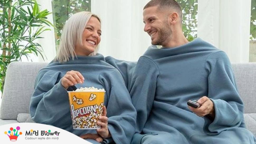 Pătura cu mâneci devine cel mai inspirat cadou de Crăciun în plină criză energetică 794400