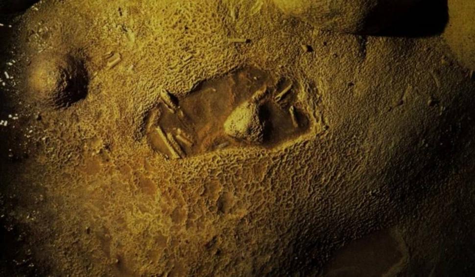 Unicul gheţar subteran din Munţii Vlădeasa, pe cale de dispariţie. Aici a fost găsită cea mai veche urmă umană din România 794575