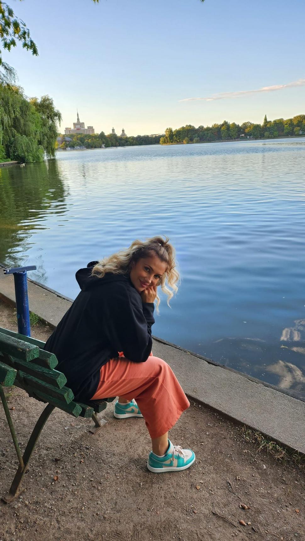 Secretul prin care Lora se menține slabă, fără dietă sau sală. Ce consumă atunci când îi este poftă de dulce 794385