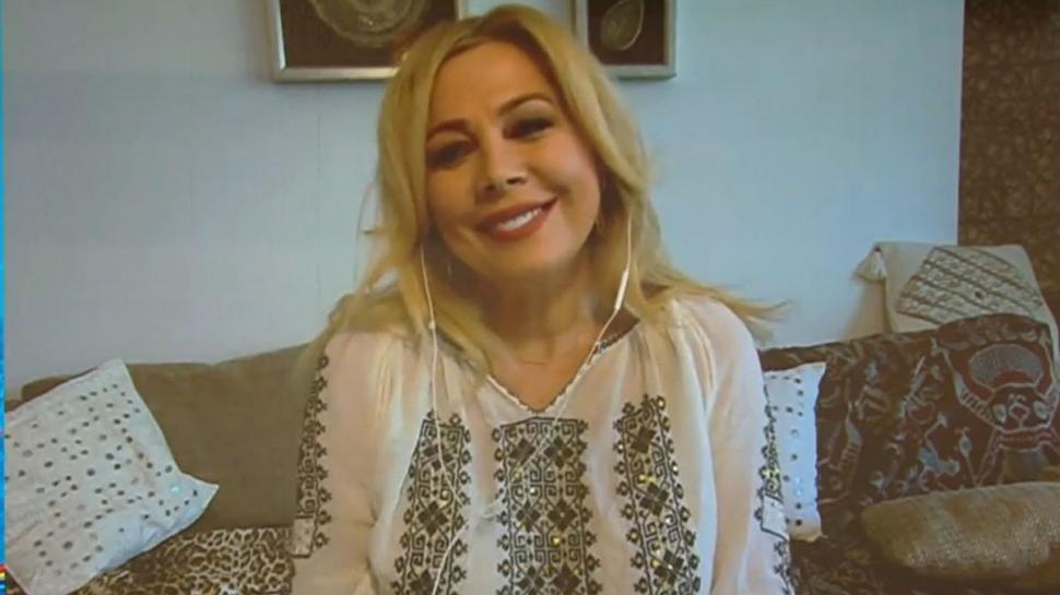 Cum a topit Dana Săvuică 5 kg cu şase mese pe zi. Are 52 de ani şi arată ca o adolescentă 794882