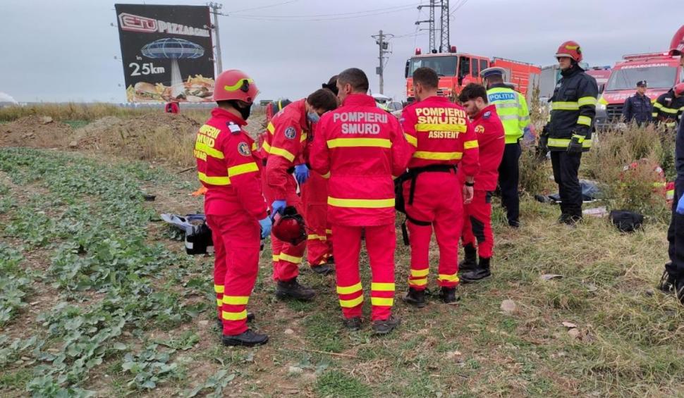 Doi oameni au murit pe loc, într-o maşină strivită, după un accident cumplit la Păuleşti, în Prahova 794751