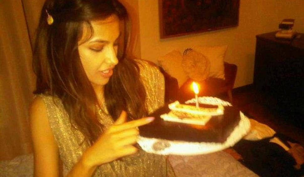 Ştii cine e fetiţa din imagine? Azi a ajuns cea mai frumoasă româncă după care întorc capul mulţi străini 794430