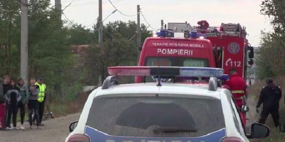 Un elev şi un bărbat din Vaslui au intrat prin foc pentru a salva o bătrână şi pe fiul acesteia 794926