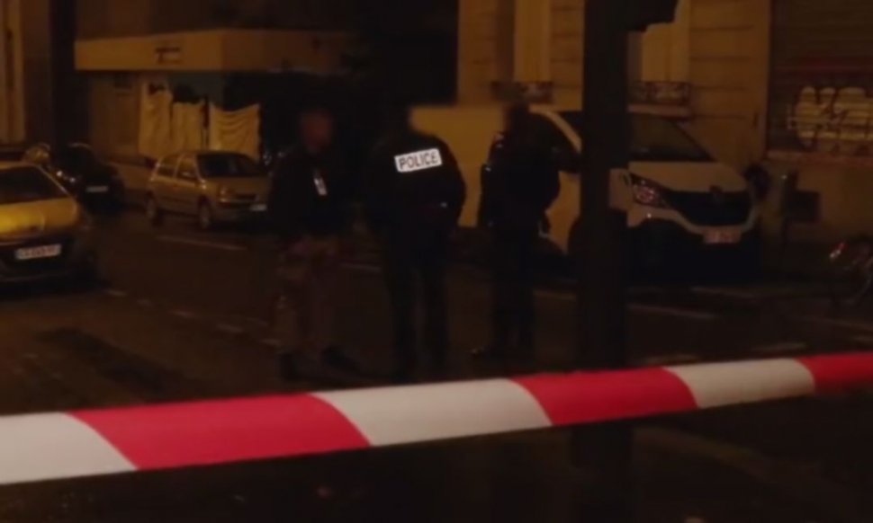 O fetiță de 12 ani a fost găsită moartă într-o valiză, în portbagajul unei maşini din Paris | Avea inscripții pe tot corpul 