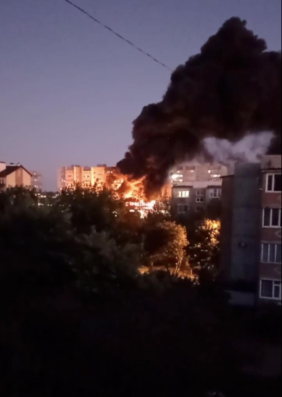 Avion militar prăbușit peste o clădire rezidențială, în Rusia 795355